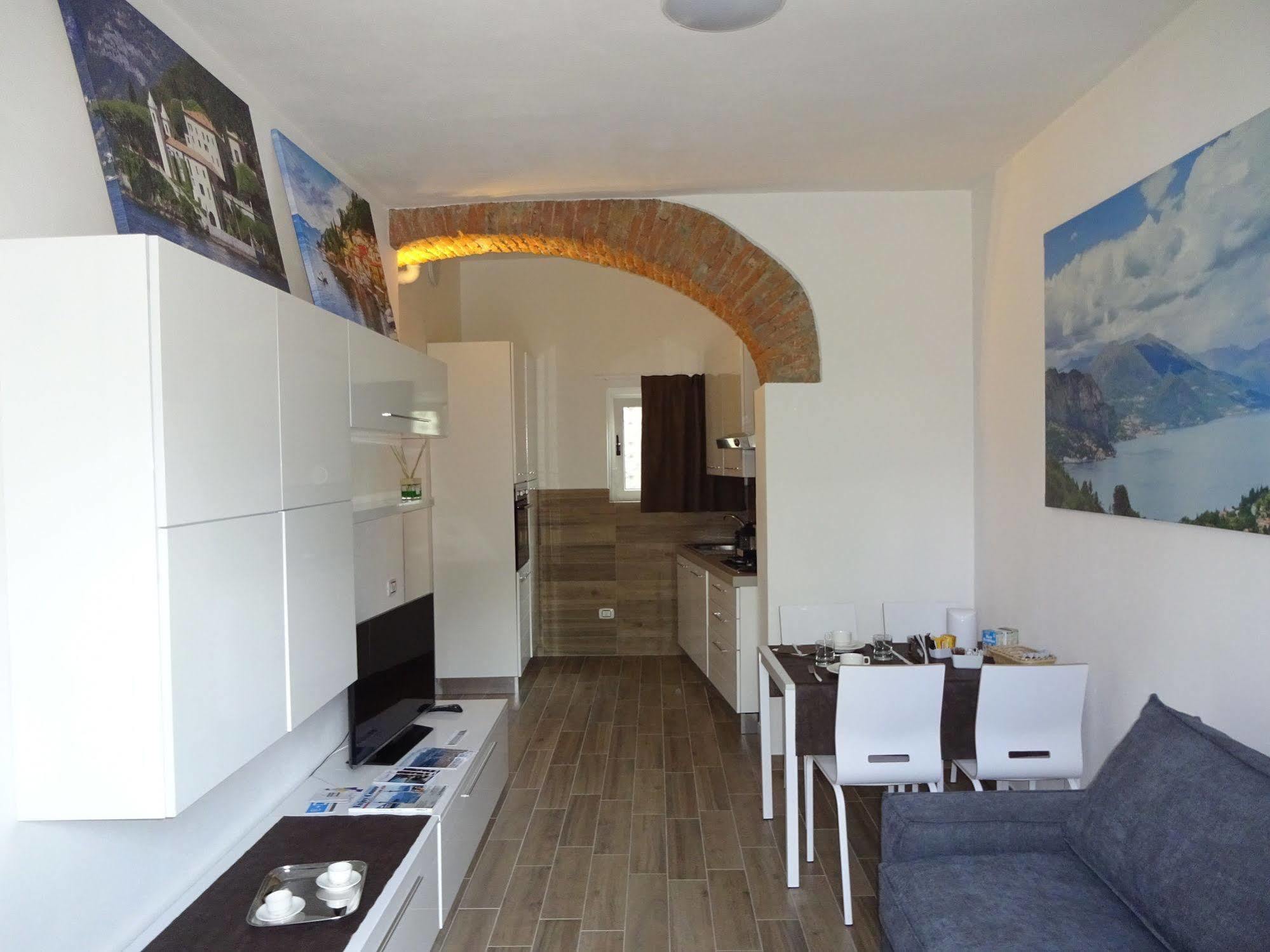 Italianway - Affittacamere Brenna San Fermo della Battaglia Екстер'єр фото