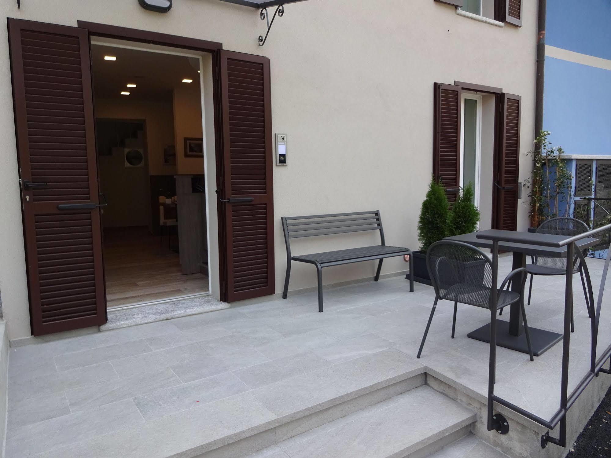 Italianway - Affittacamere Brenna San Fermo della Battaglia Екстер'єр фото